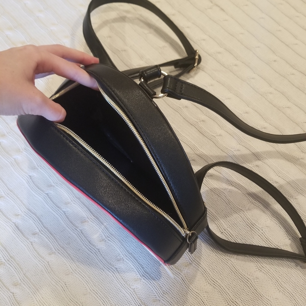 Rainbow Backpack - Leather Texture - Picture 4 of 4